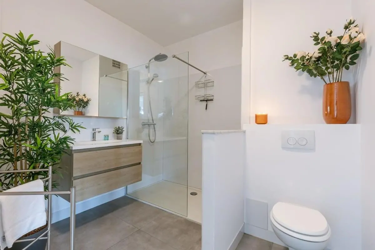 Apartment In Antwerp With View On The Scheldt 0*,