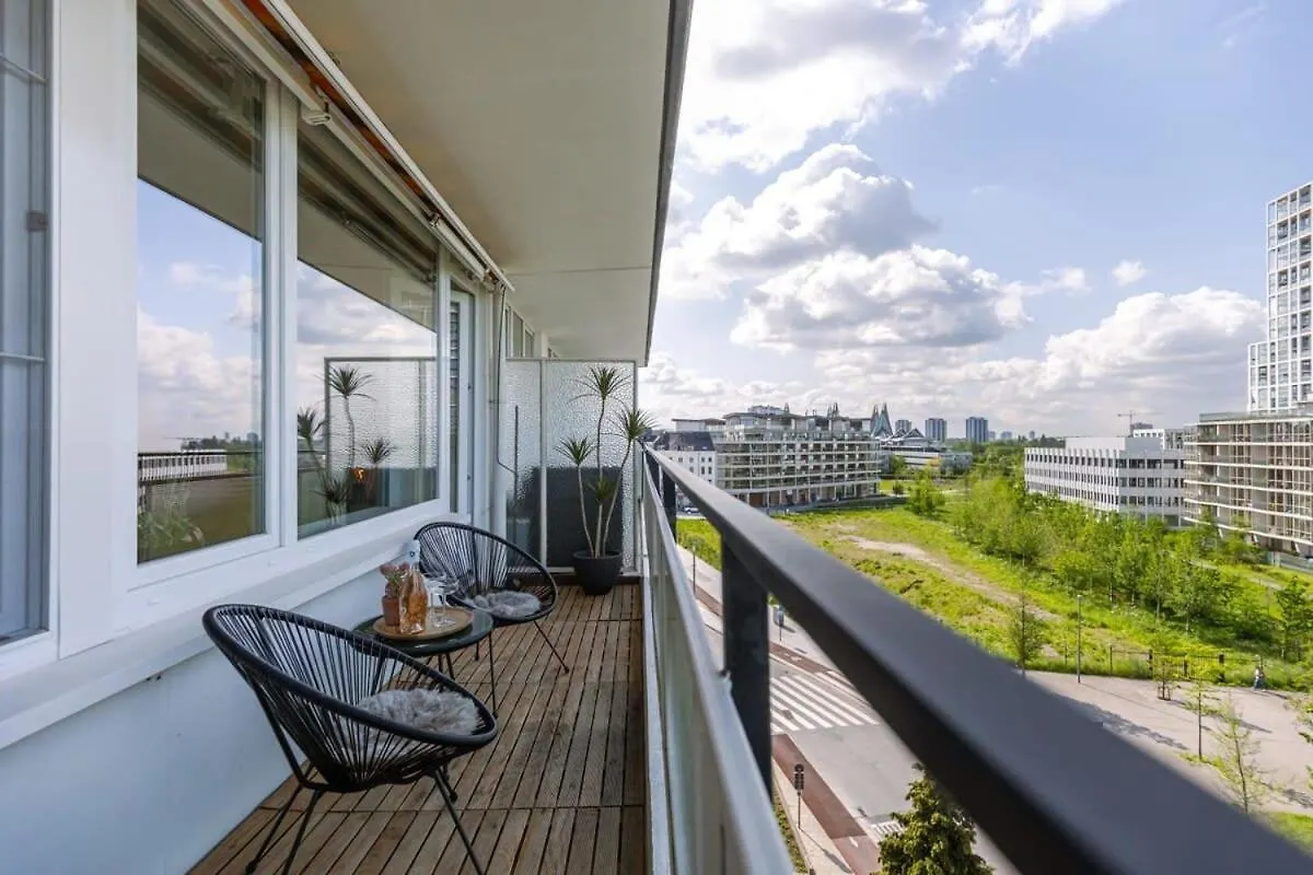 Apartment In Antwerp With View On The Scheldt